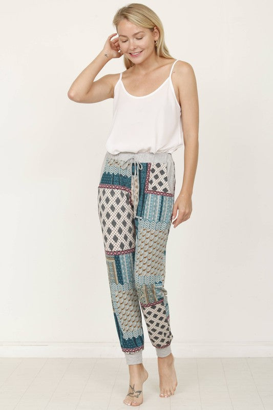 Women's Plus Quilted Print Joggers