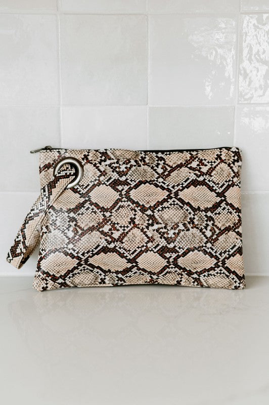 ALEXA Oversized Clutch Bag With Wristlet