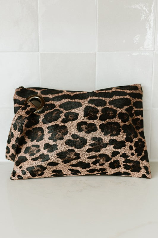 ALEXA Oversized Clutch Bag With Wristlet