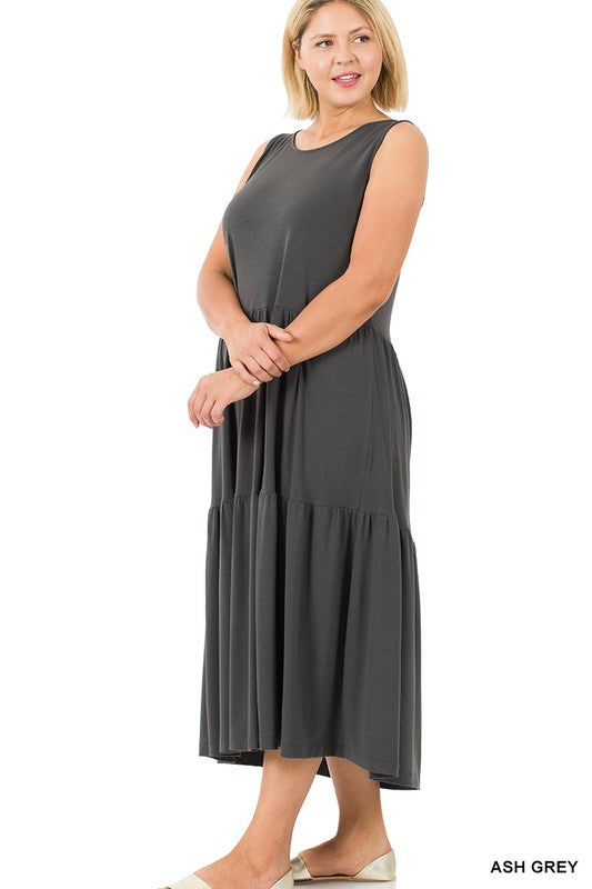 Women's Plus Size Sleeveless Tiered Midi Dress